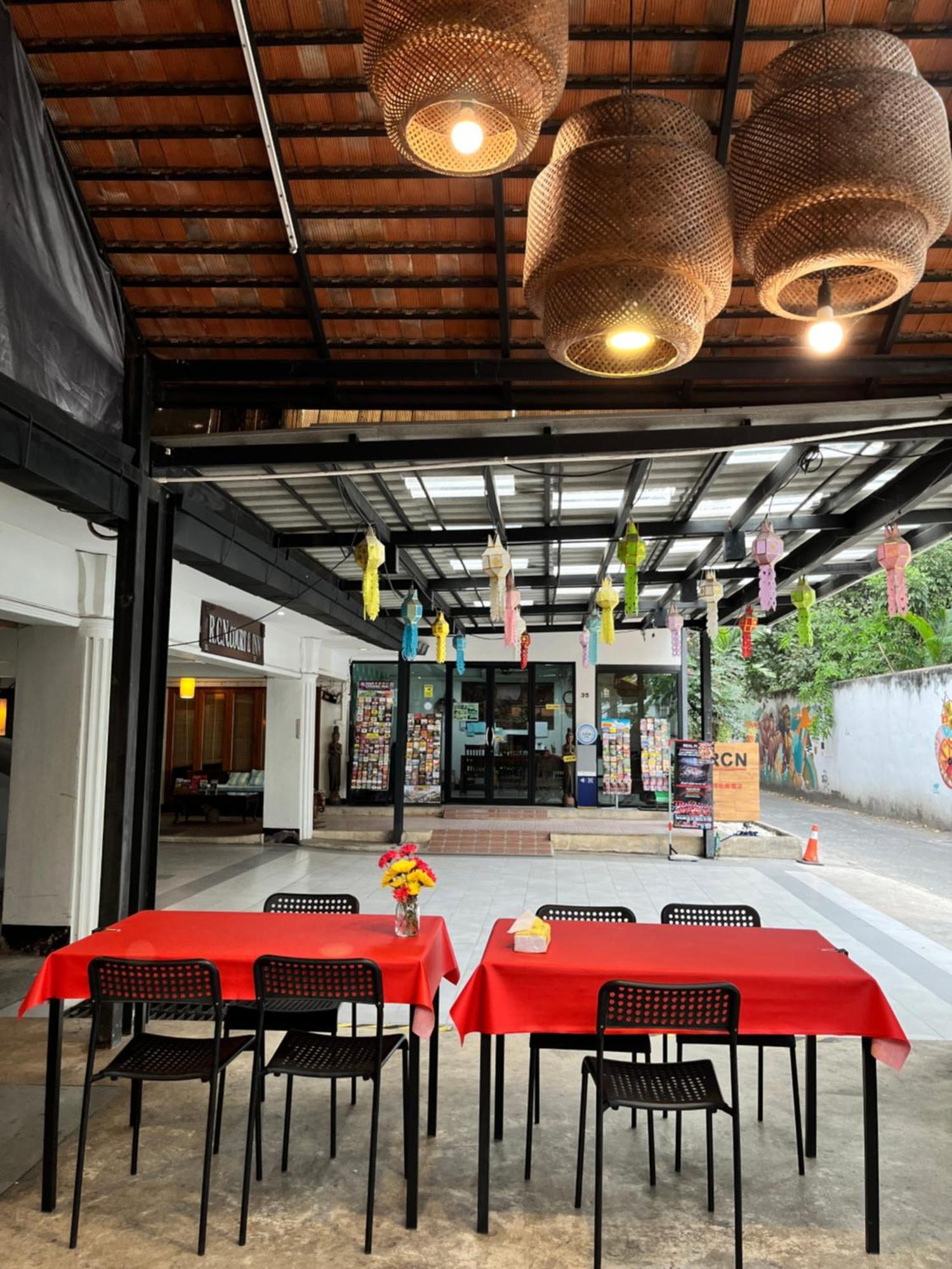 Rcn Court & Inn Τσιάνγκ Μάι Εξωτερικό φωτογραφία